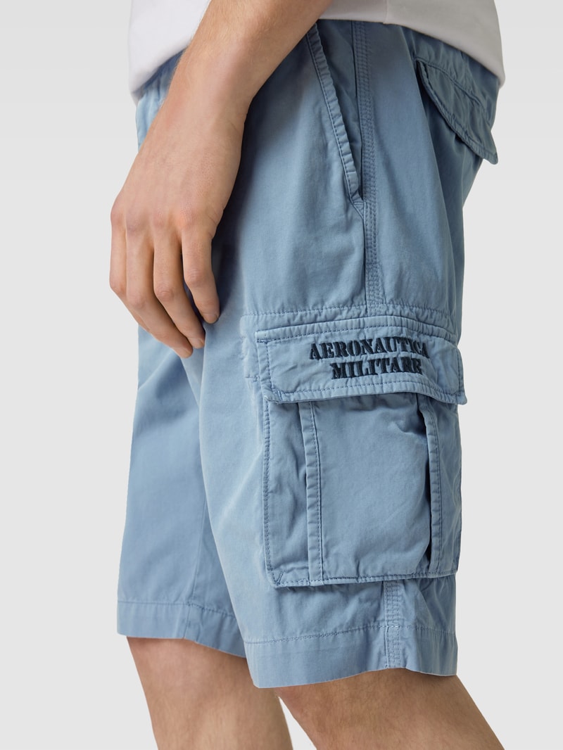 Cargoshorts mit Label-Patch Modell 'Aero' in mittelgrau