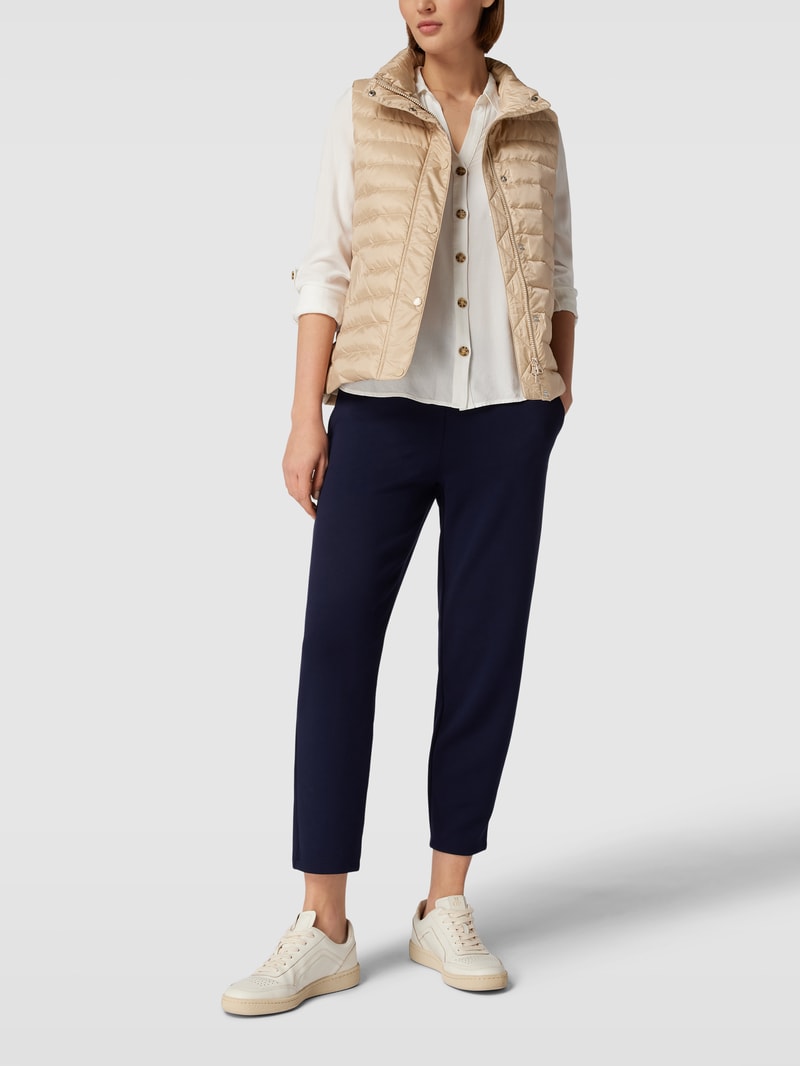 Daunenweste mit Stehkragen in beige