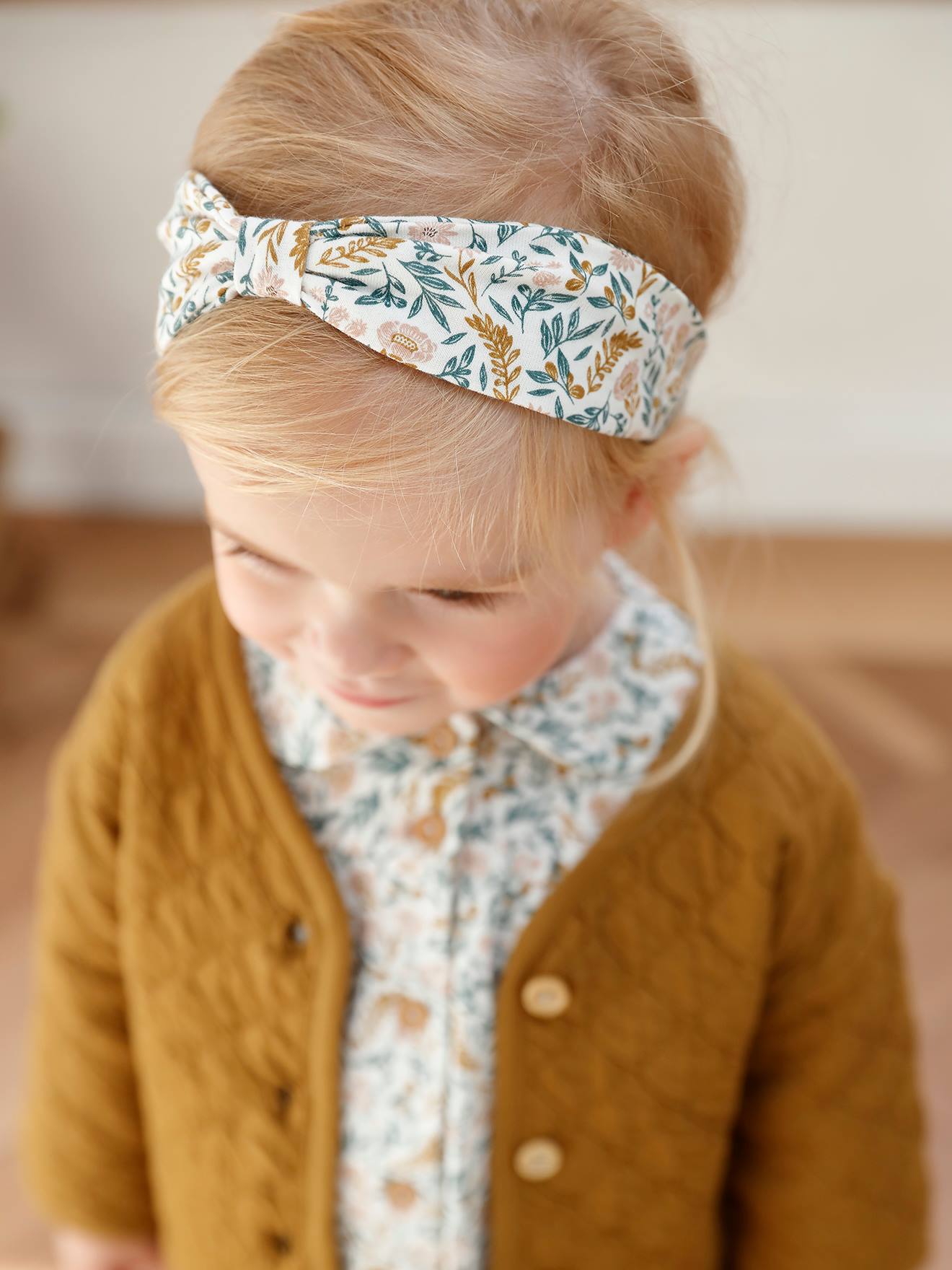 Ensemble 3 pièces bébé fille tee-shirt, short velours et bandeau écru
