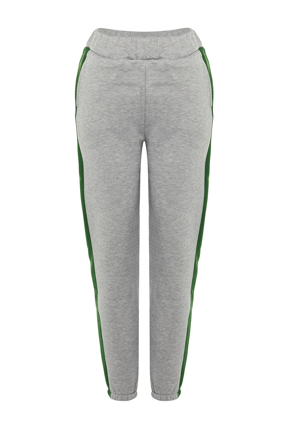 Trendyol Collection  Graue Jogginghose aus dickem Fleece mit Streifendetails und erhabener Innenseite TWOAW23EA00048