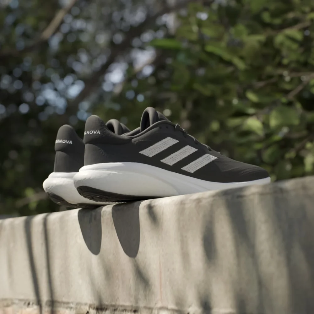 adidas Supernova 3 IE4367 / schwarz