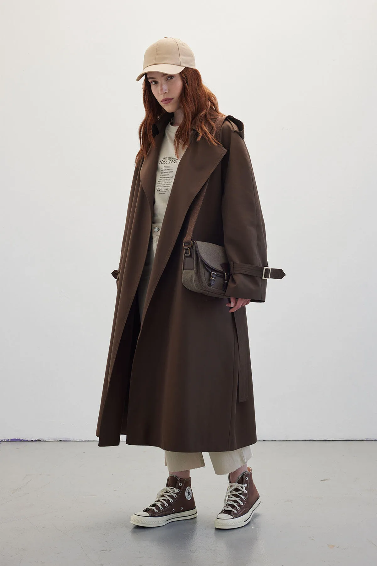 Manuka  FLIEßENDER TRENCHCOAT MIT GÜRTEL, BITTERBRAUN