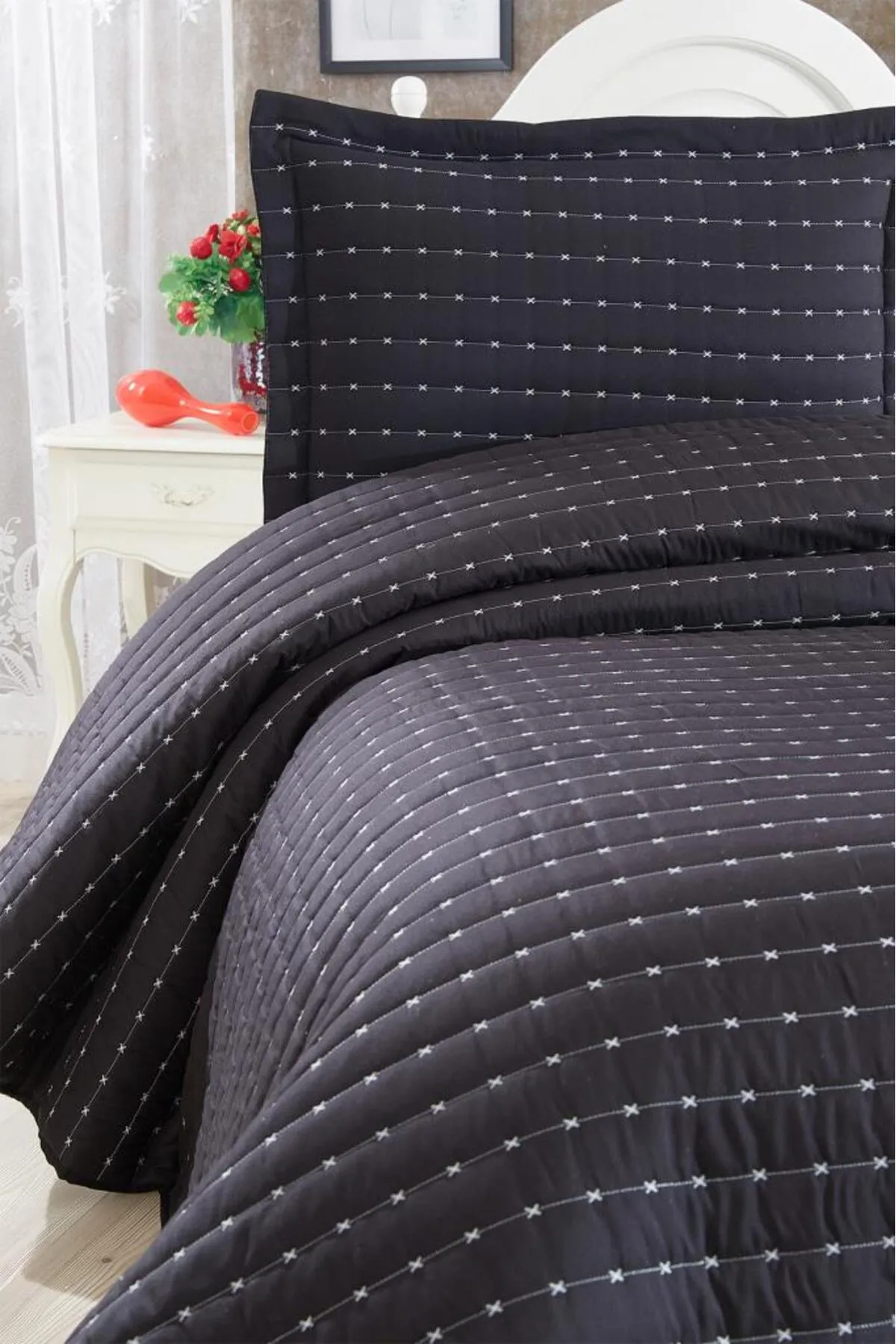 Çeyiz Diyarı  Gesteppte Tagesdecke „Dublin“ für Einzelbett, Schwarz