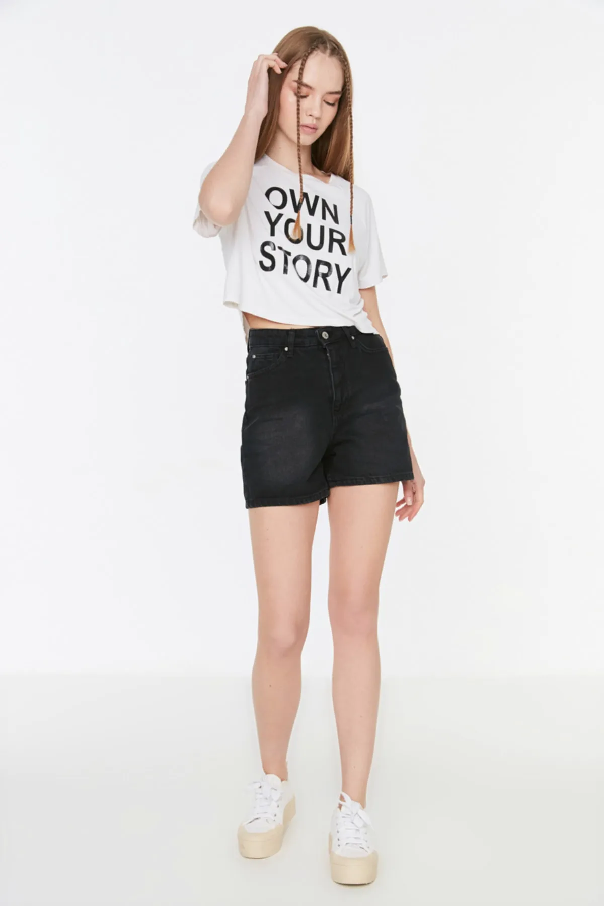 Trendyol Collection  Shorts - Schwarz - Hoher Bund