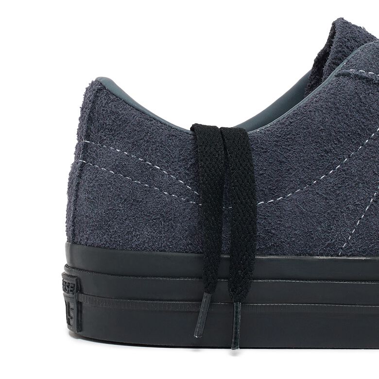 Converse Cons One Star Pro Shaggy Suede dark moth/dark moth/black