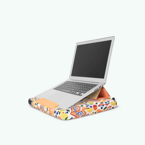 Lake Como 13/14 inch beige laptop sleeve