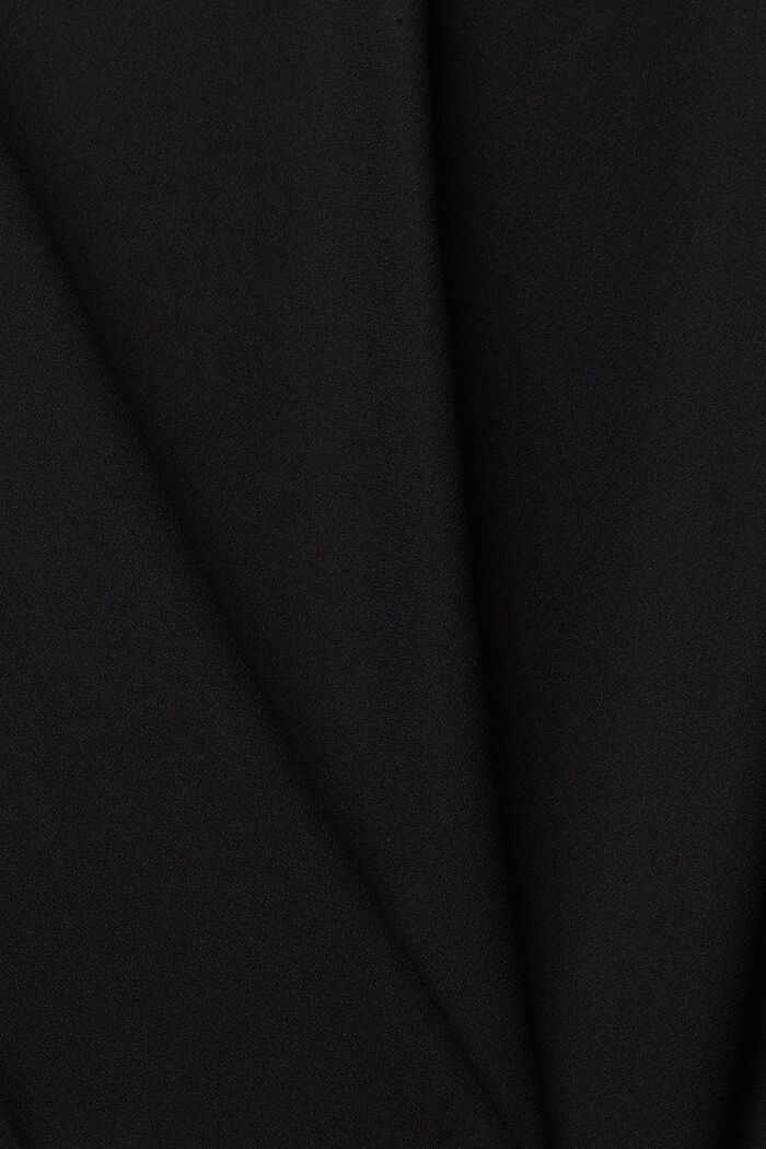 Stretch-Bluse mit offenen Kanten