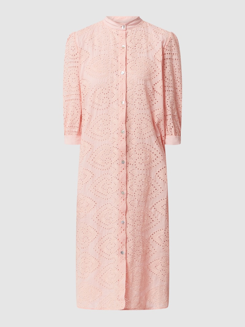 Kleid aus Lochspitze in apricot