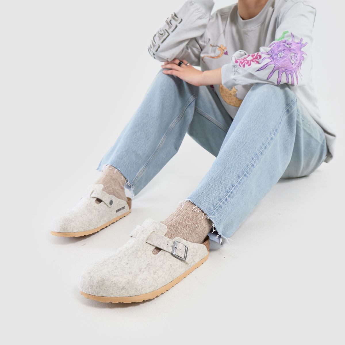 BIRKENSTOCK Boston gyapjú klumpa szandál bézs színben