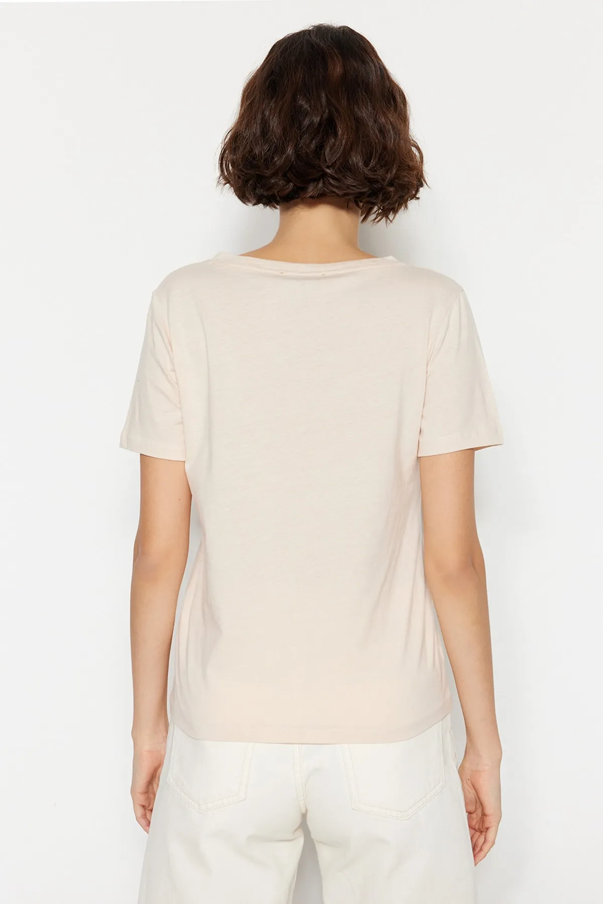 Trendyol Collection  Khaki-Beige, 100 % Baumwolle, 2er-Pack Basic-Strick-T-Shirts mit V-Ausschnitt TWOSS23TS00002