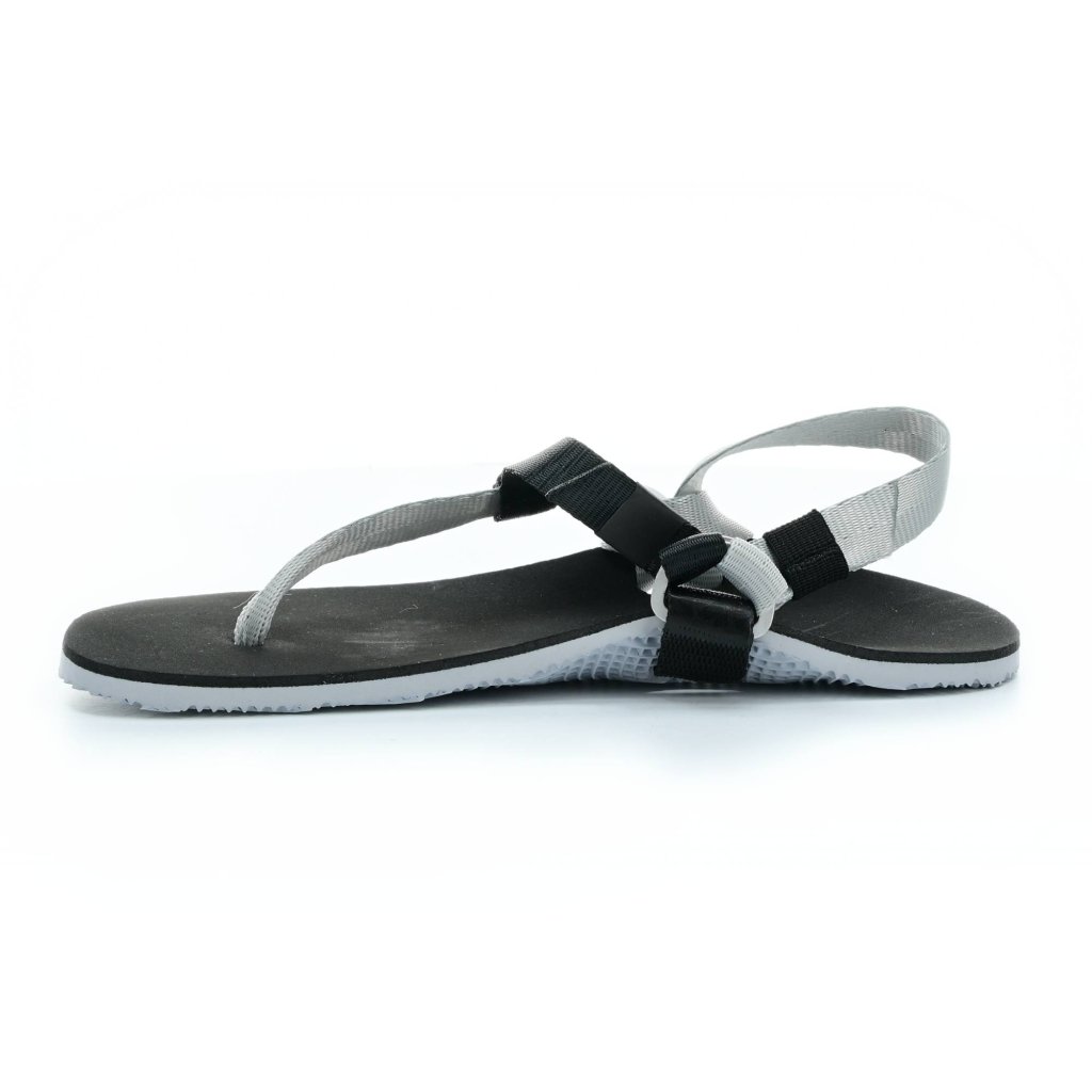 Boskids schwarz-graue Sandalen