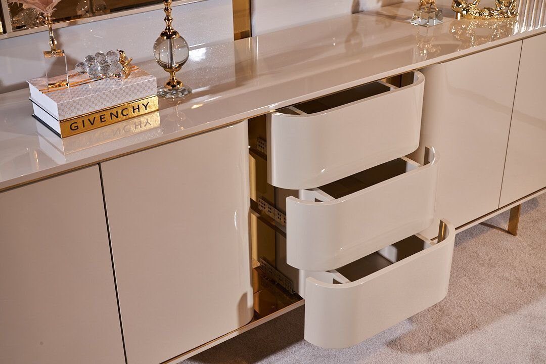 JVmoebel Esszimmer-Set Esszimmer Komplett Tisch 4 Stühle Anrichte Spiegel Set 7tlg Esstisch, (7-St., 4х Stühle, Spiegel, Tisch, Anrichte), Made in Europa