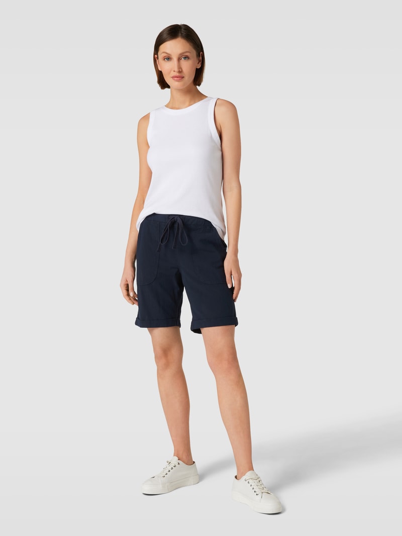 Shorts mit Eingrifftaschen Modell 'KANAYA' in marineblau