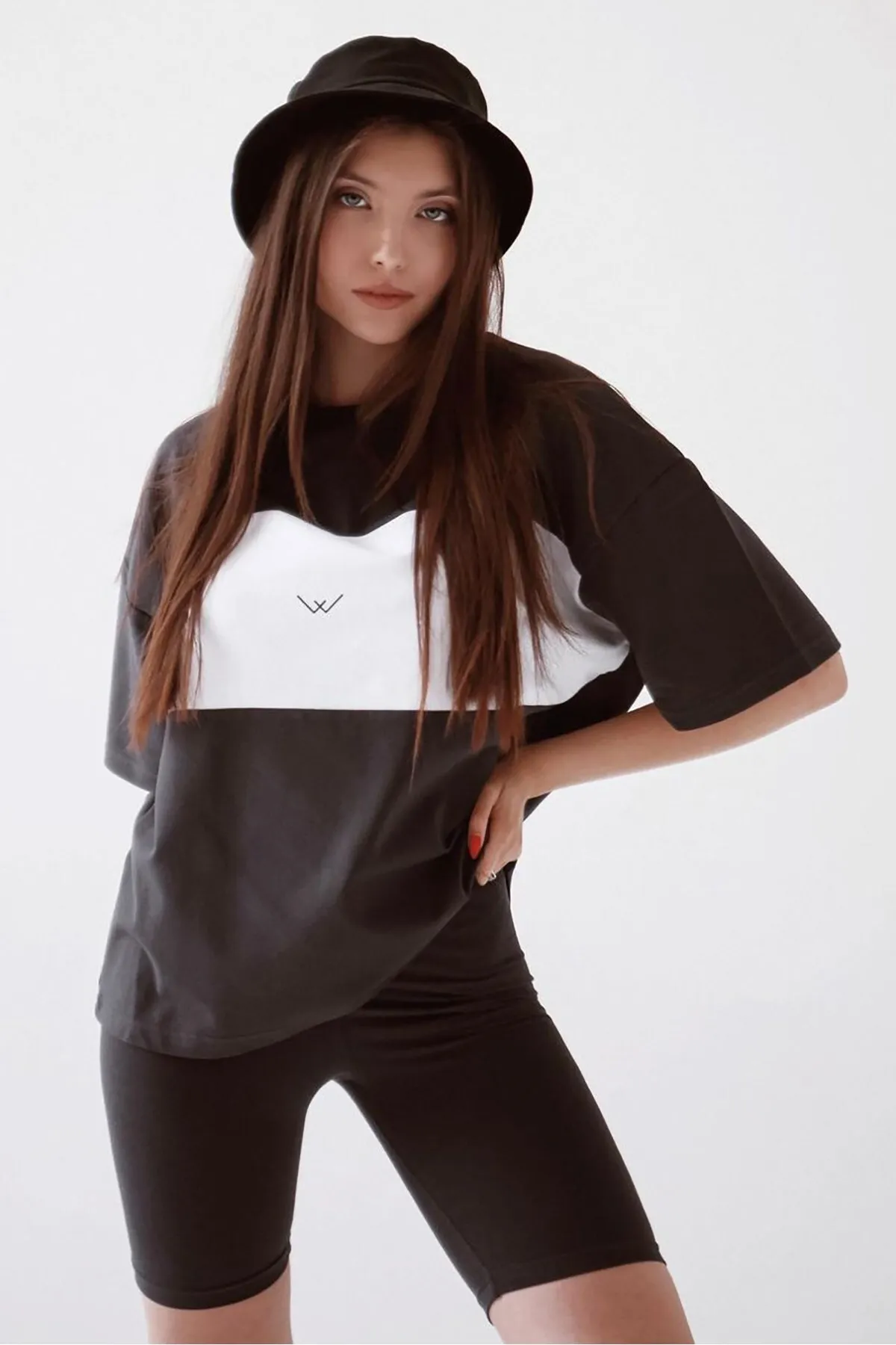 Madmext  Mad Girls Schwarz besticktes T-Shirt Mg1421