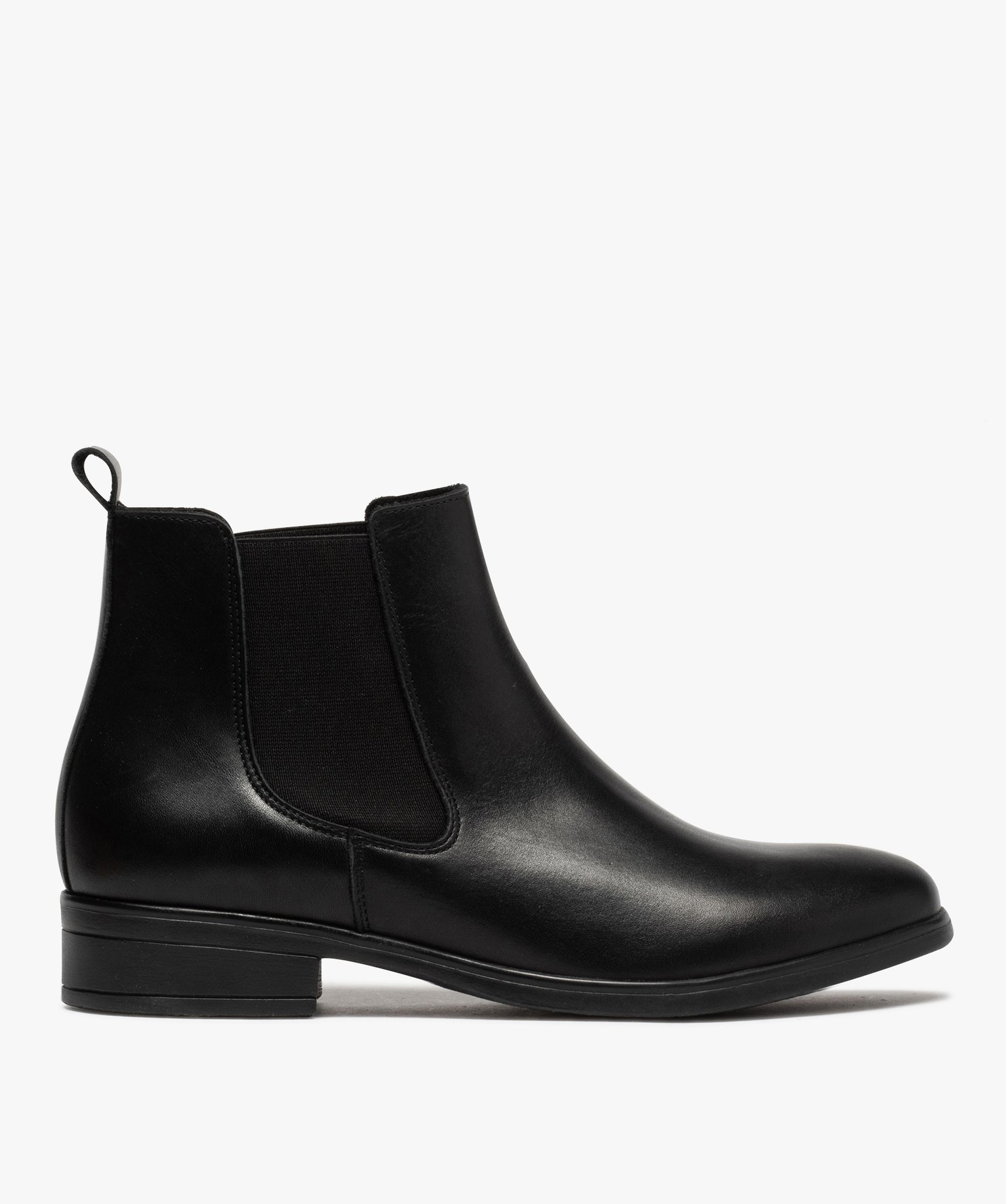 Boots femme à talon plat unis en cuir style Chelsea noir | GEMO