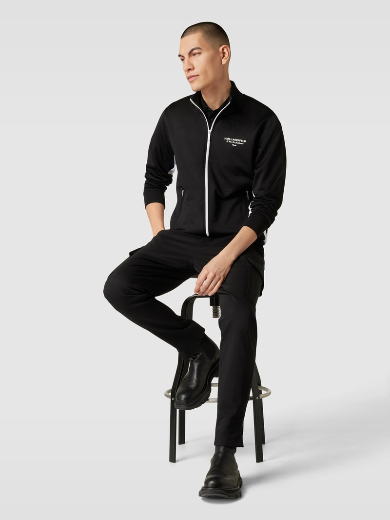 Trainingsjacke mit Stehkragen in schwarz