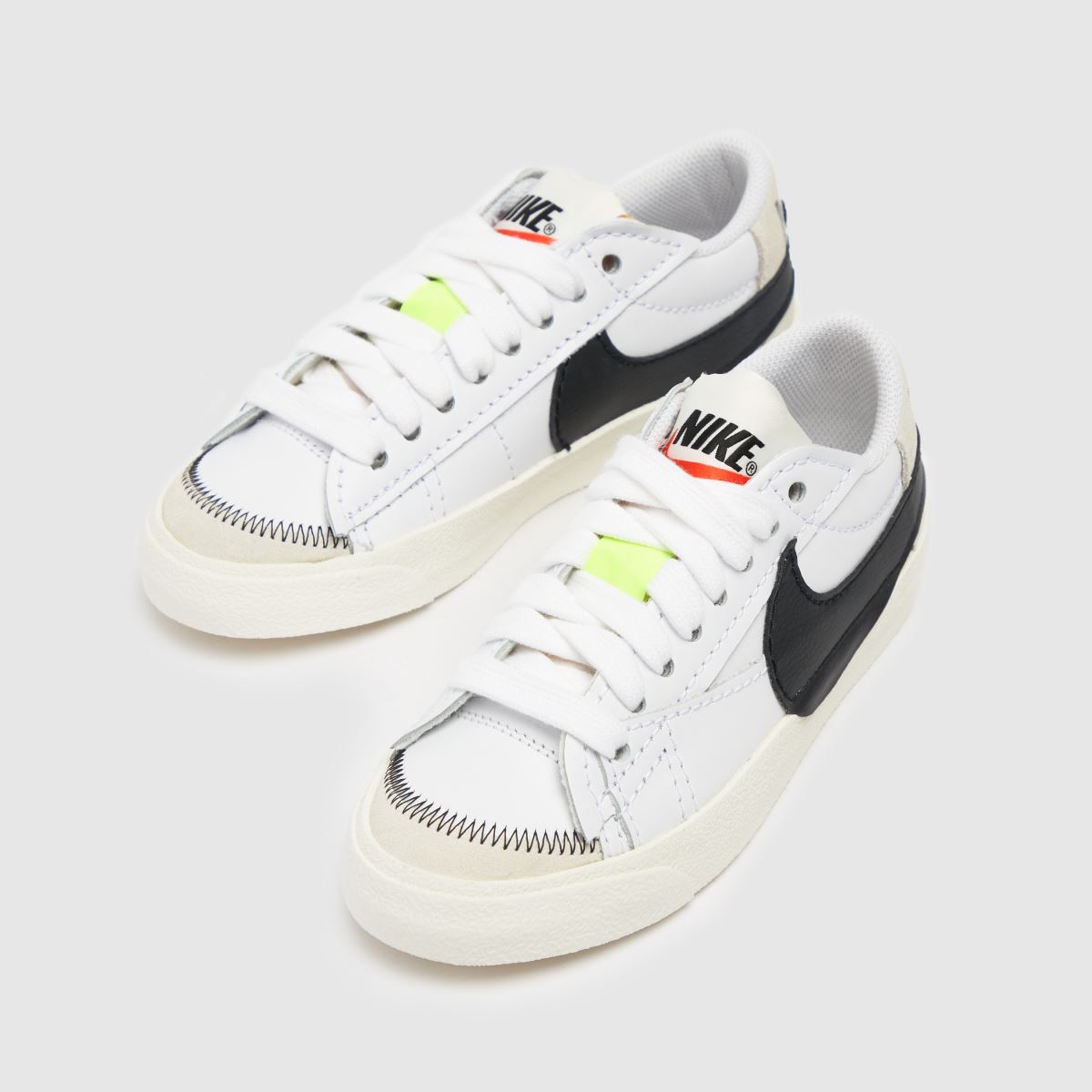 Nike Blazer Low 77 Jumbo Edzőcipő Fehér & Fekete Színben