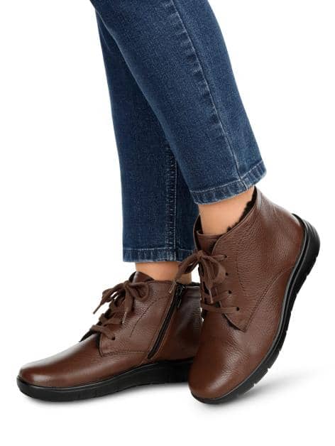 Schnürstiefelette