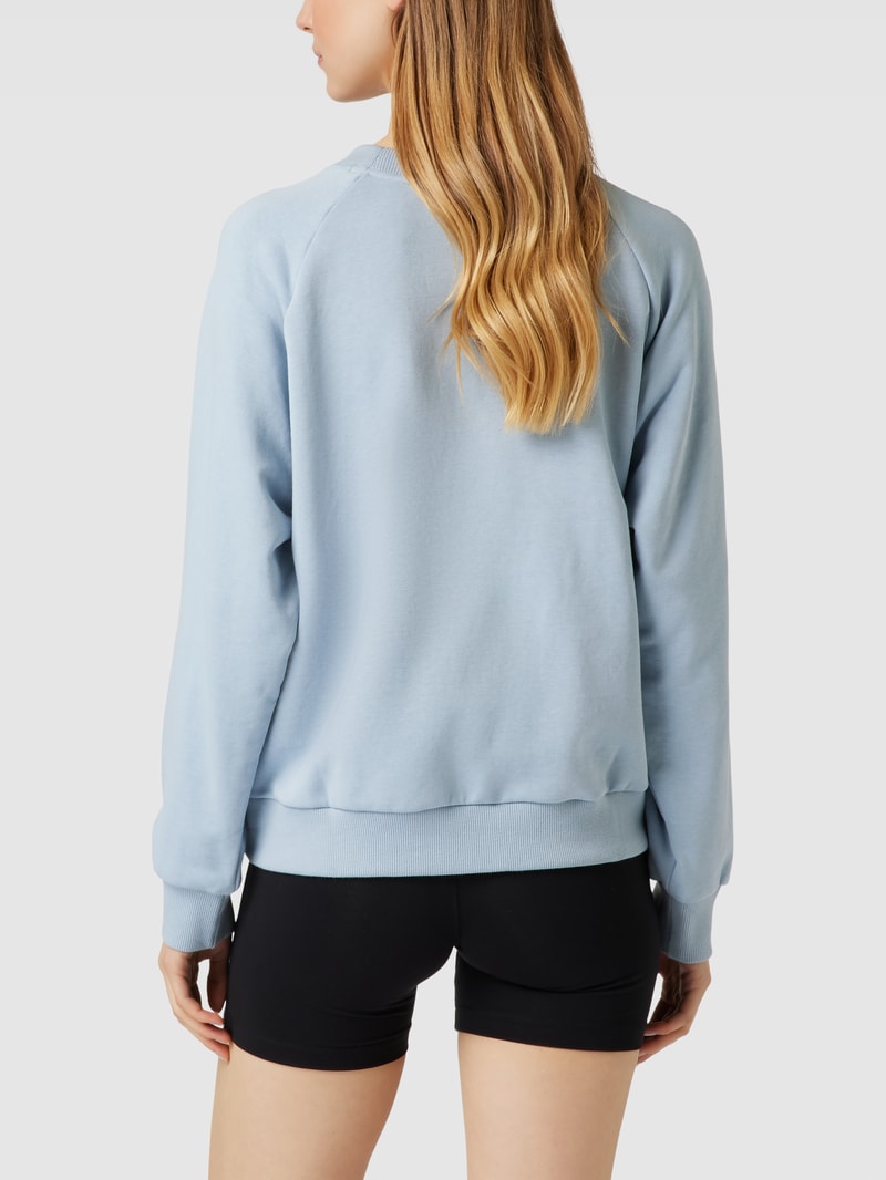 Sweatshirt mit Label-Print Modell 'Essentials Graphic' in hellblau