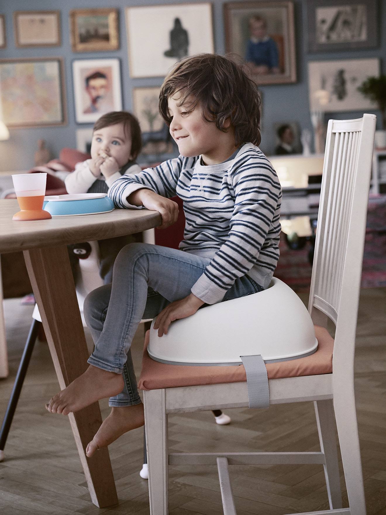 Rehausseur de chaise BabyBjörn blanc