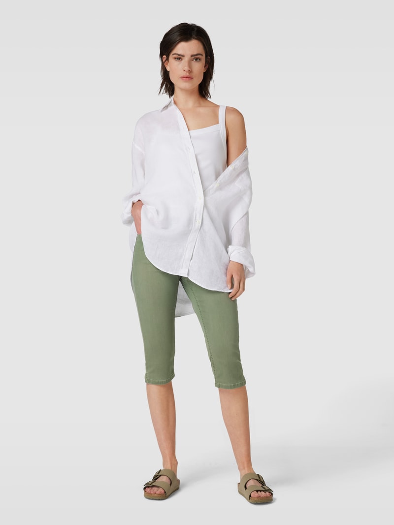 Caprijeans mit Eingrifftaschen in olivgrün