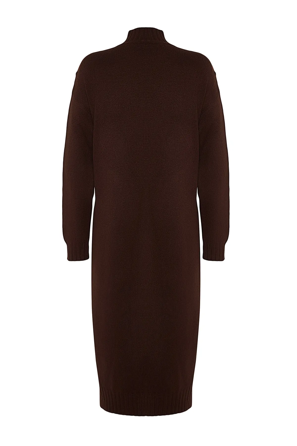 Trendyol Collection  Braunes, weit geschnittenes Midi-Strickkleid mit weicher Struktur und hohem Kragen TWOAW23EL0005