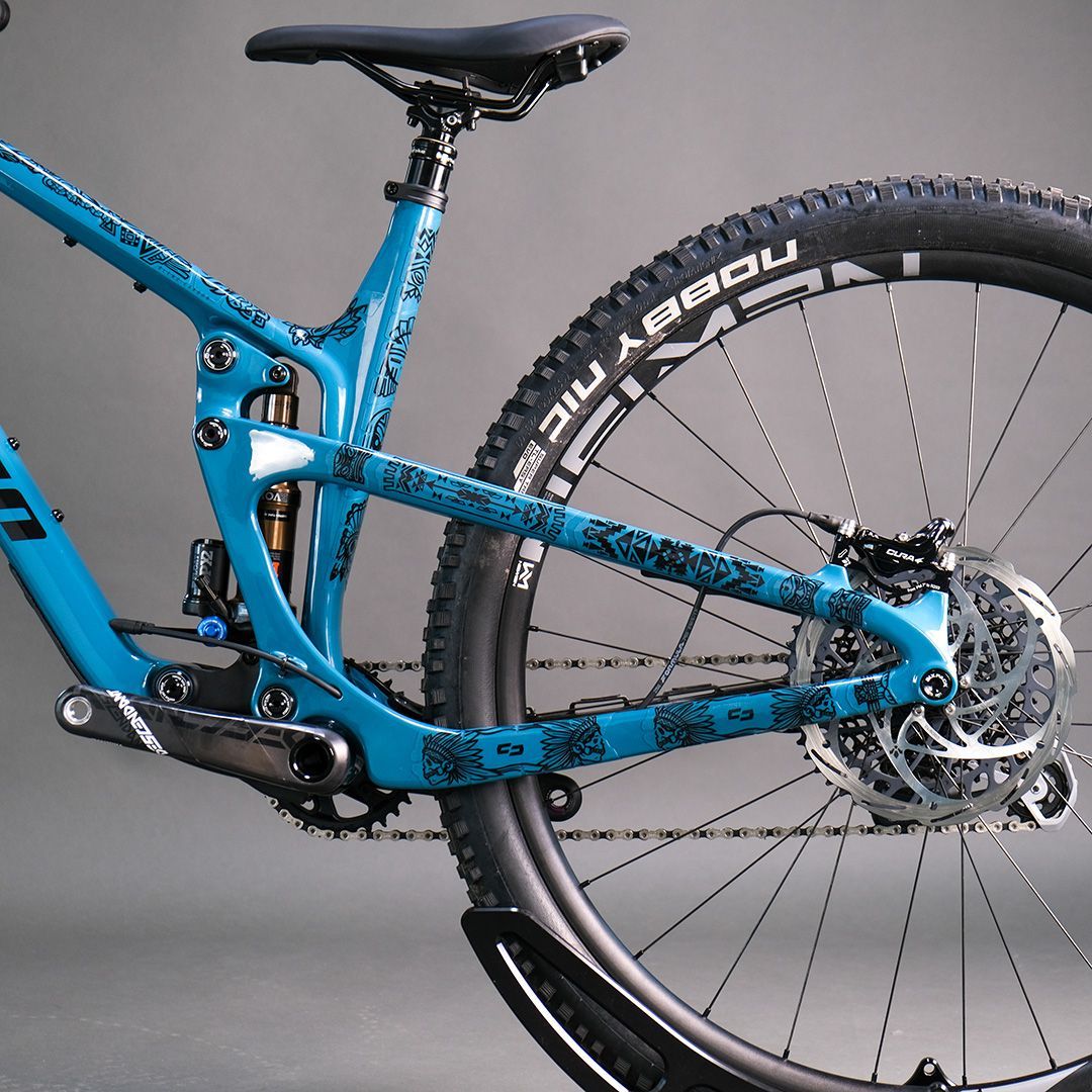 Unleazhed Unscratch Frame Rahmenschutzfolie - Tatanka Black Glossy kaufen | Bike-Discount