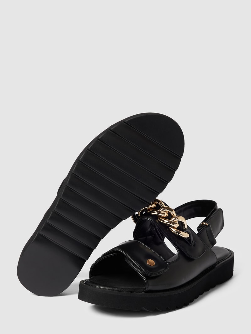 Sandalen mit Gliederkettenapplikation Modell 'MALU' in schwarz