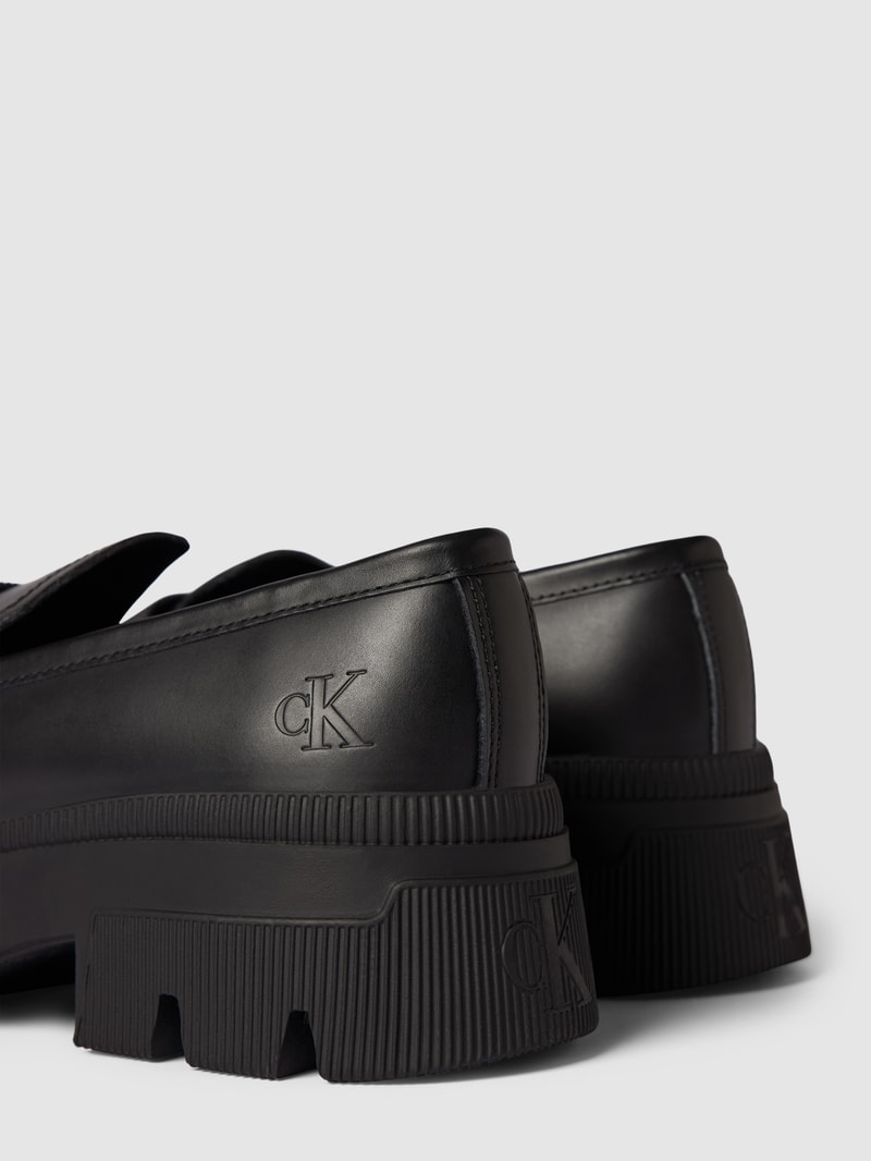 Penny-Loafer mit Plateausohle Modell 'CHUNKY COMBAT' in schwarz