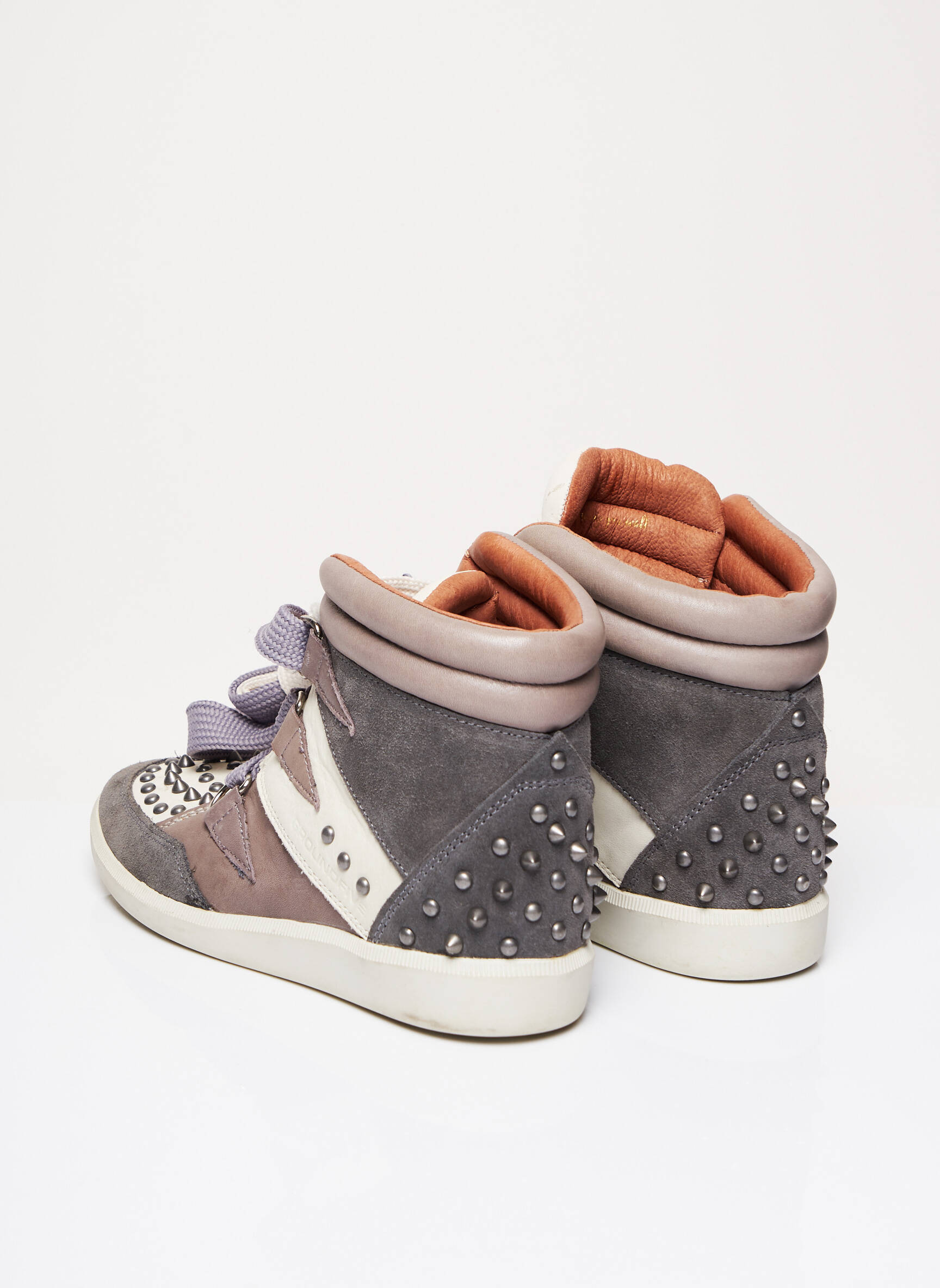 Groundfive Baskets Femme couleur gris