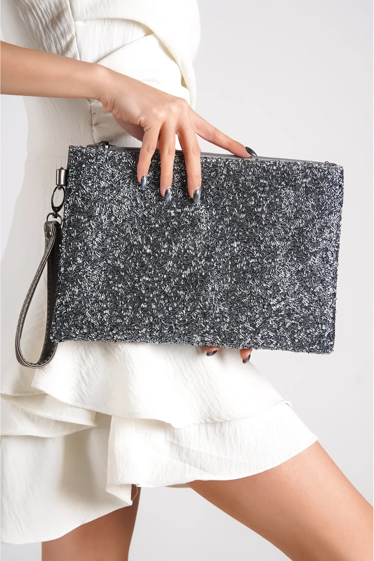 Capone Outfitters  Capone Beaded Paris 220 Platinum Damen-Clutch