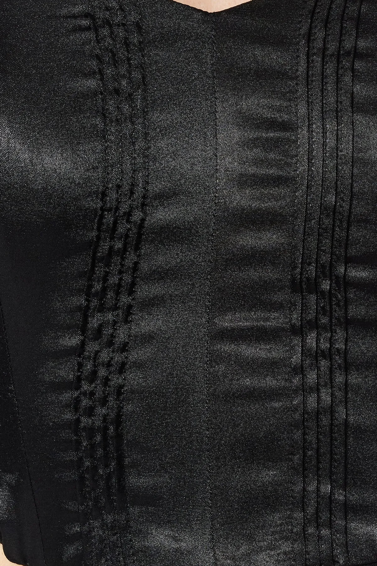 Trendyol Collection  Schwarzes, bauchfreies, gefüttertes Bustier aus Webstoff TPRSS22BS0069