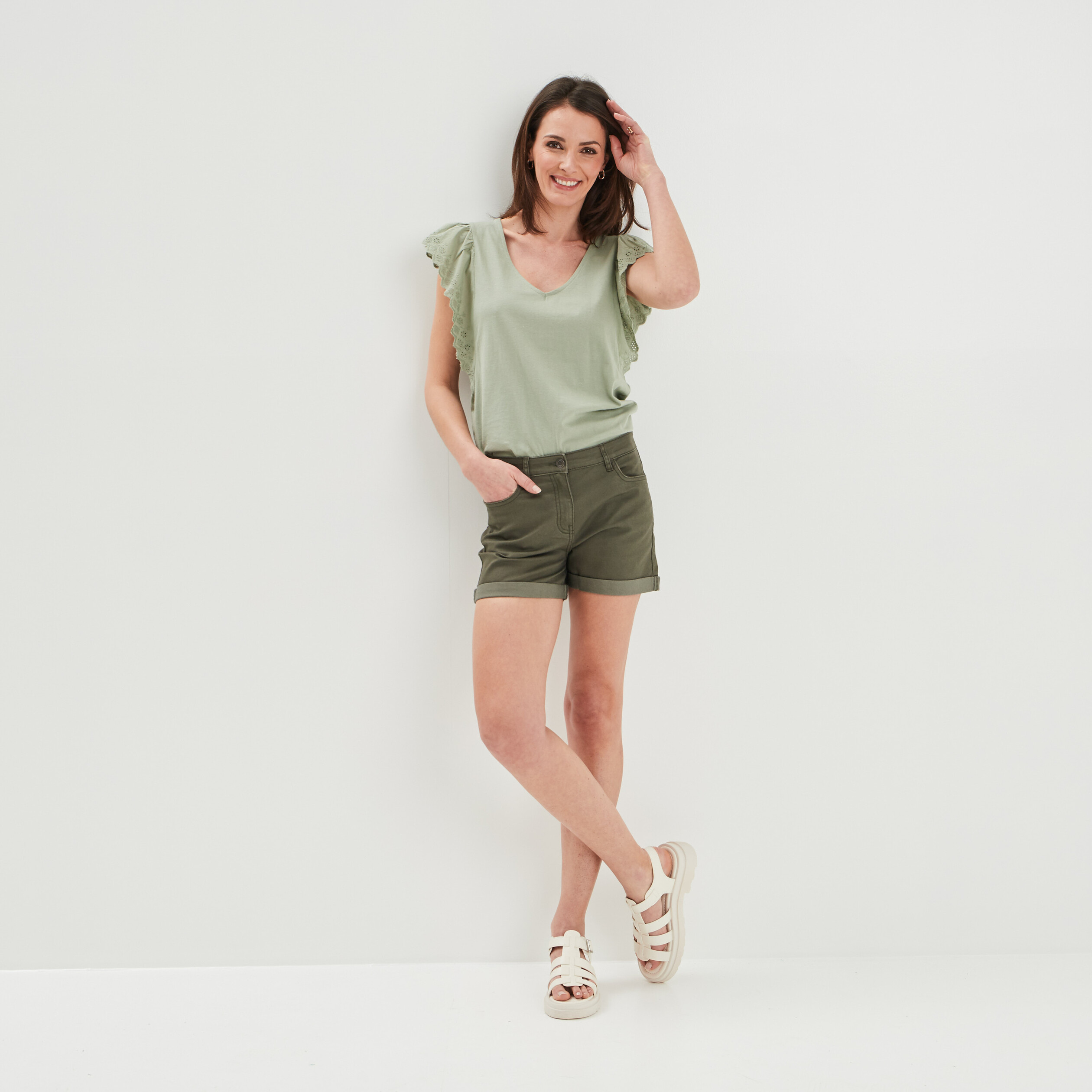 Short skinny 5 poches vert kaki femme | La Halle
