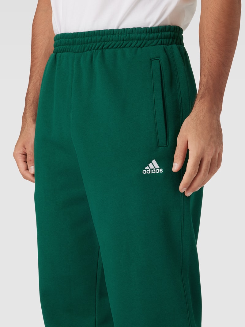 Sweatpants mit elastischem Bund in dunkelgrün