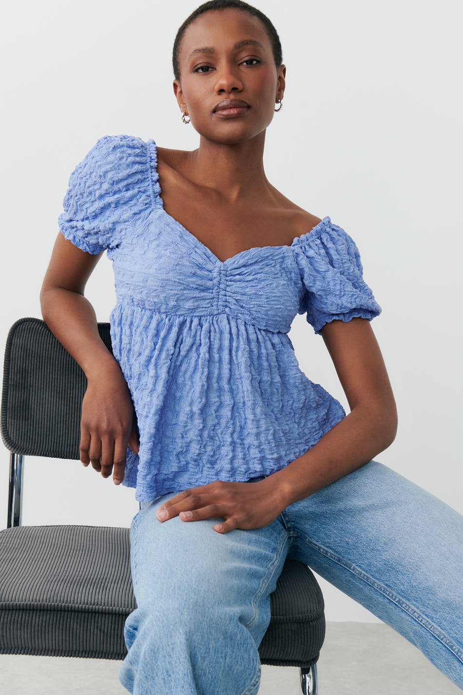 Cute puff sleeve top