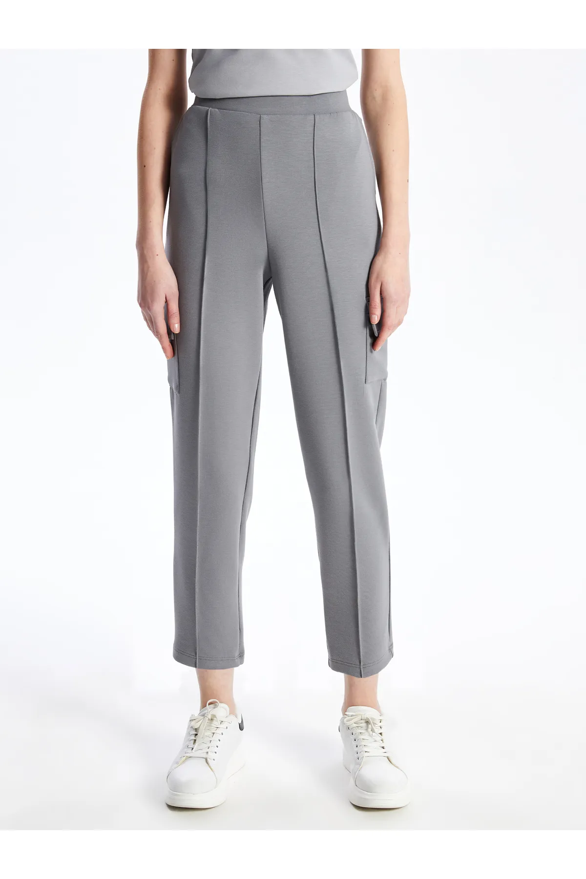 LC Waikiki  Gerade geschnittene Damen-Cargo-Jogginghose mit elastischem Bund