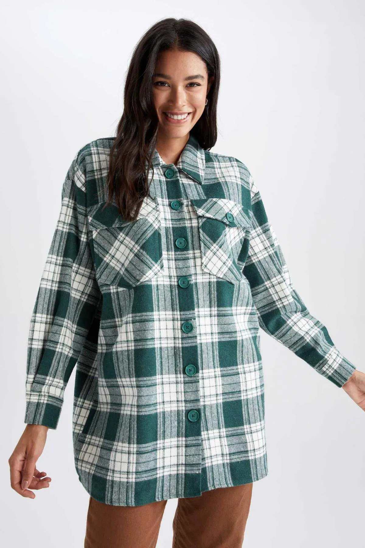DeFacto  Relax Fit karierte Flanell-Tunika mit langen Ärmeln Z1987az22au