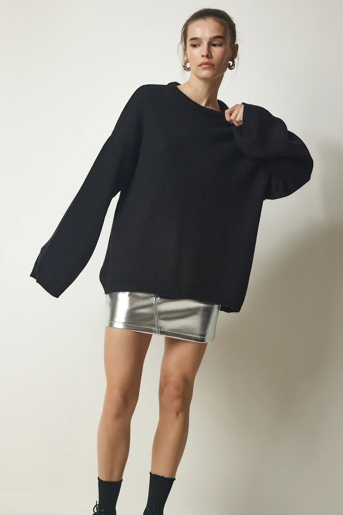 Happiness İstanbul  Schwarzer Oversize-Strickpullover Basic KB00034 für Damen