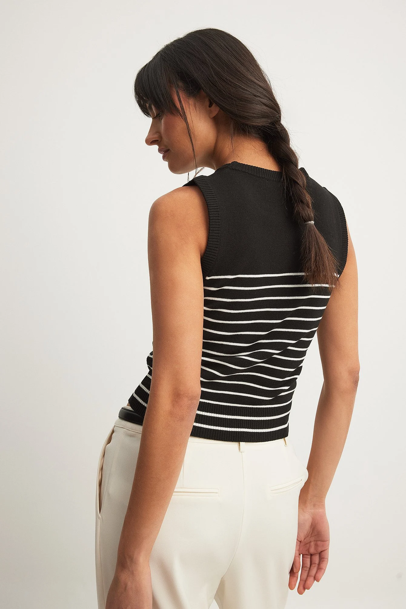 Ärmelloses gestreiftes Stricktop