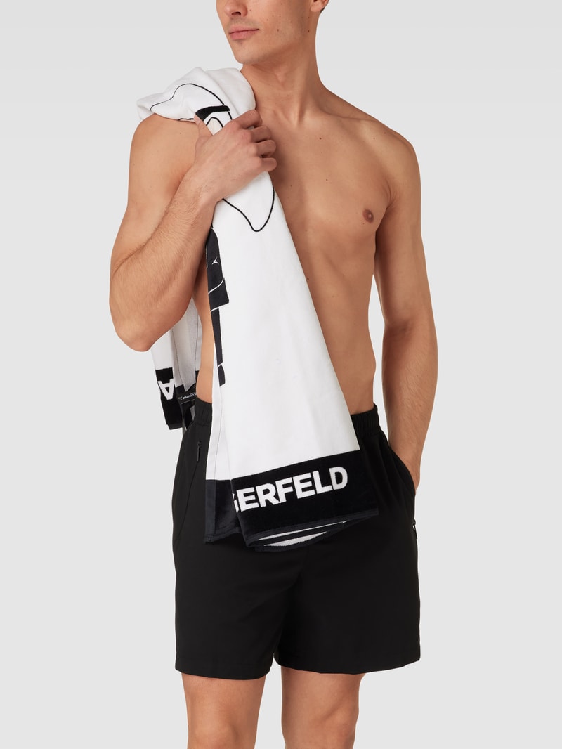 Badehose mit Label-Patch in schwarz