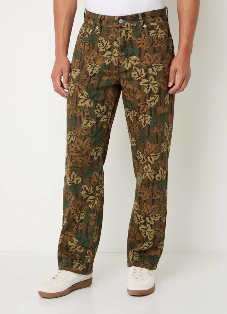 Pantaloni Obey Hardwork cu imprimeu de camuflaj