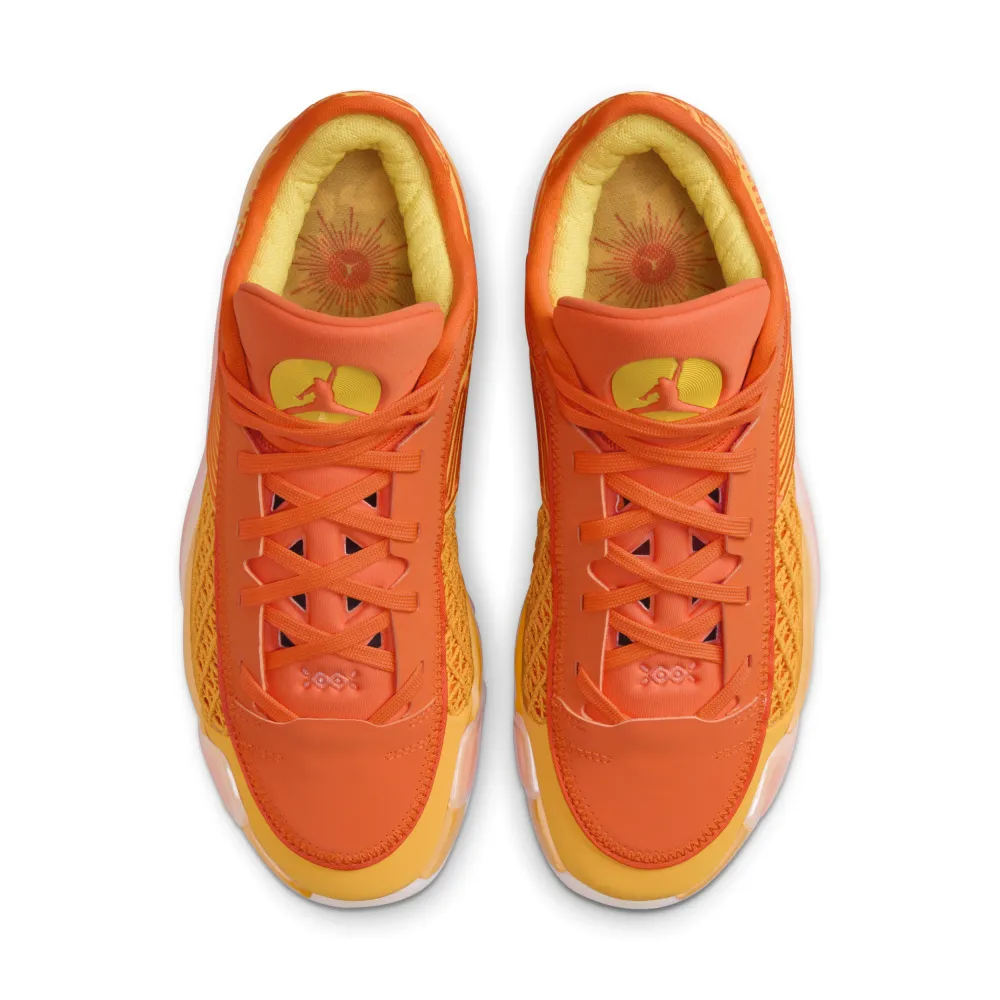 NIKE JORDAN XXXVIII Low FV3945-700 / gelb