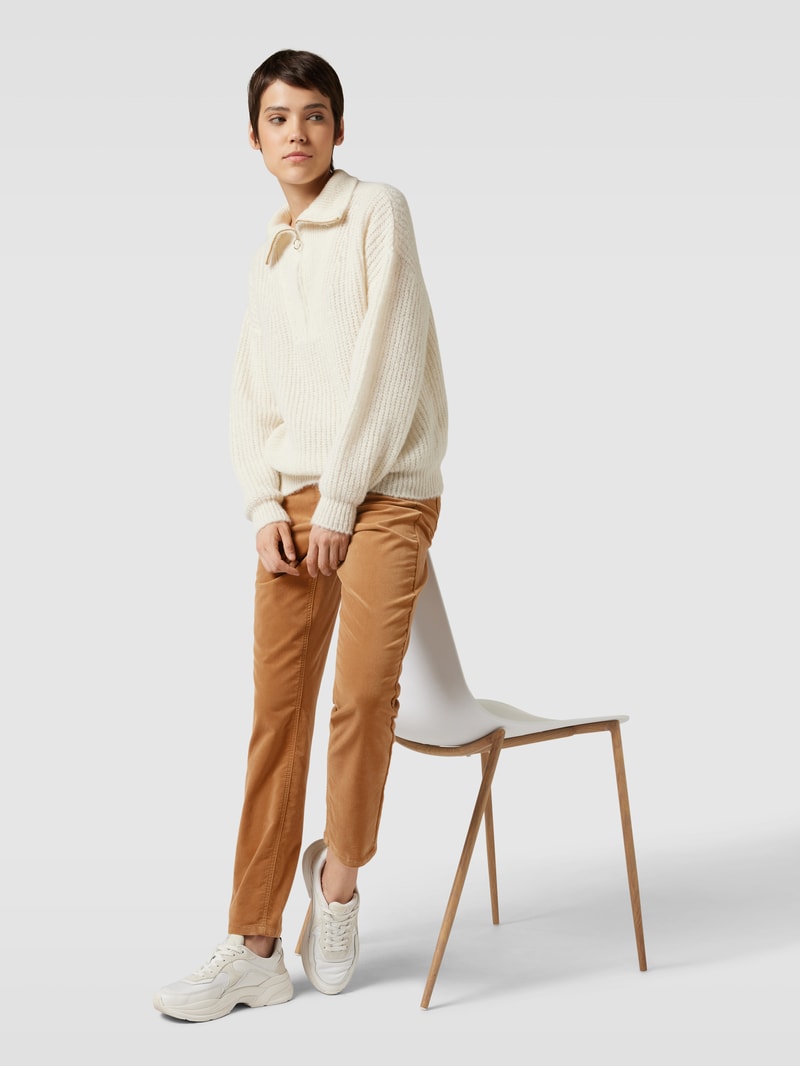 Slim Fit Jeans im 5-Pocket-Design Modell 'PIPER' in camel