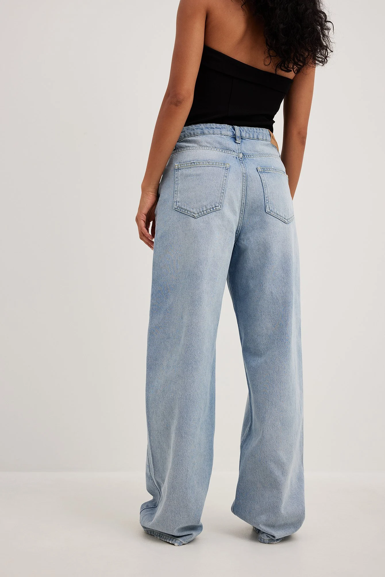 Lockere Jeans mit mittlerer Taille