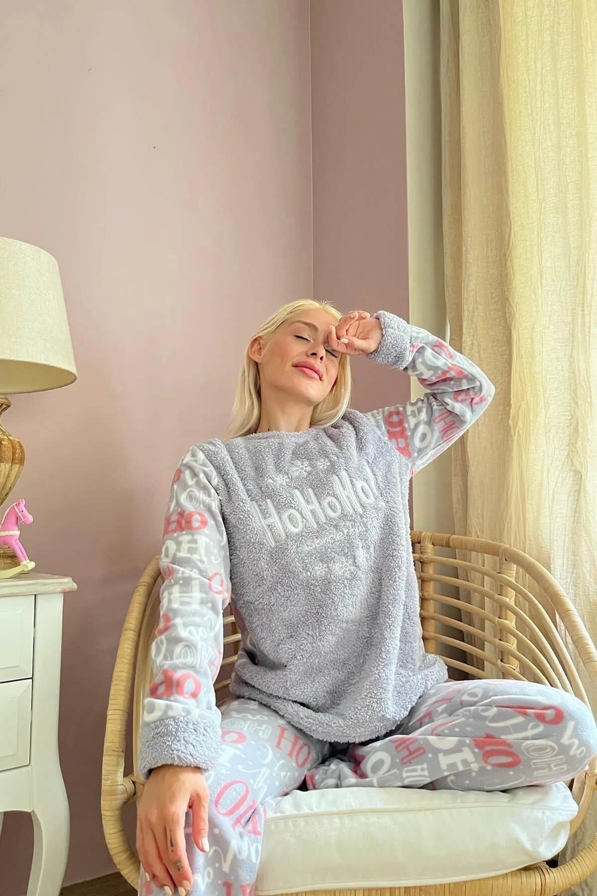 Pijamaevi  Graues Hoho-gemustertes Plüsch-Pyjama-Set für Damen