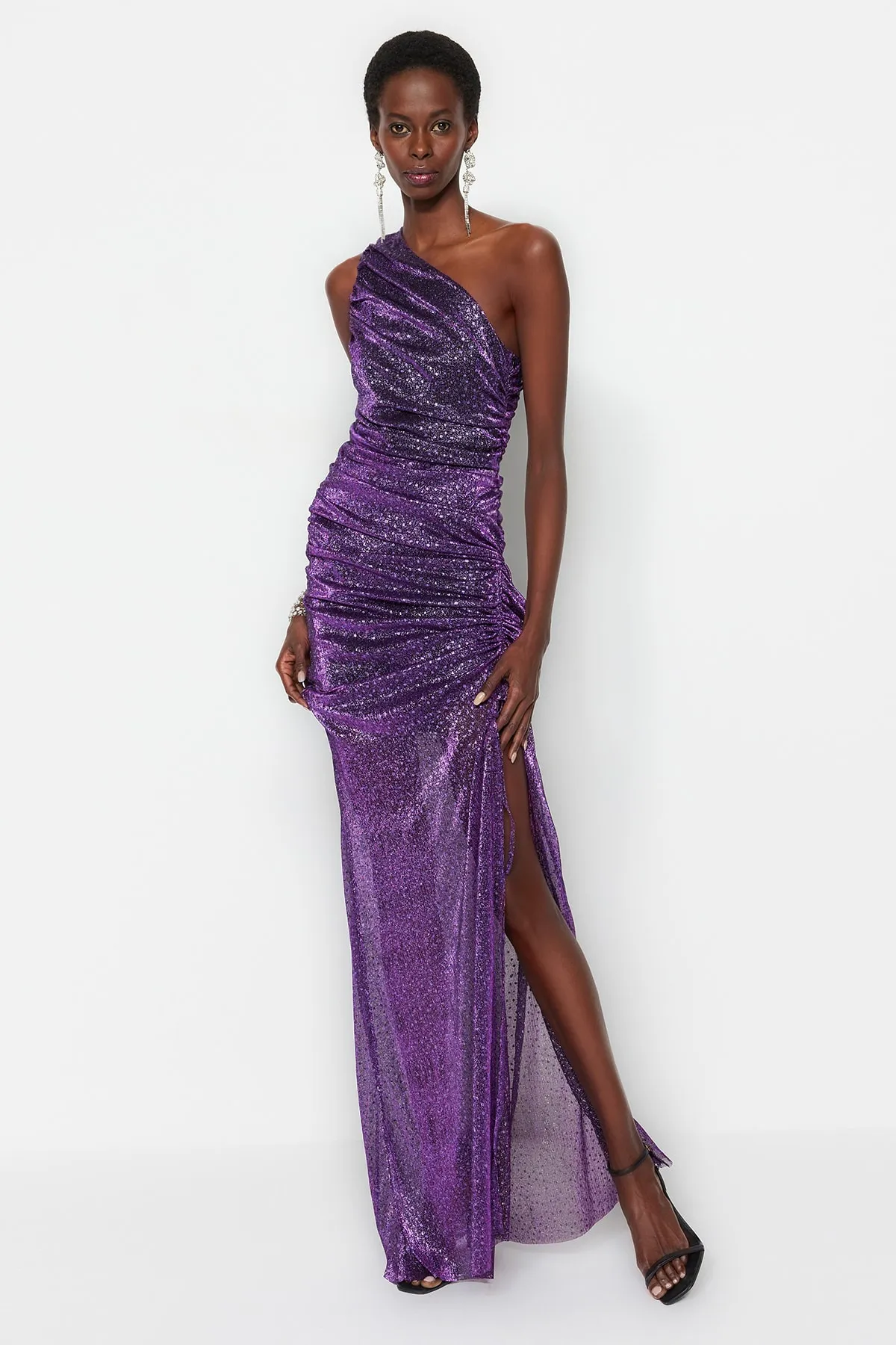 Trendyol Collection  Lila gefüttertes langes Abendkleid aus Strick mit Glitzer TPRSS23AE00145