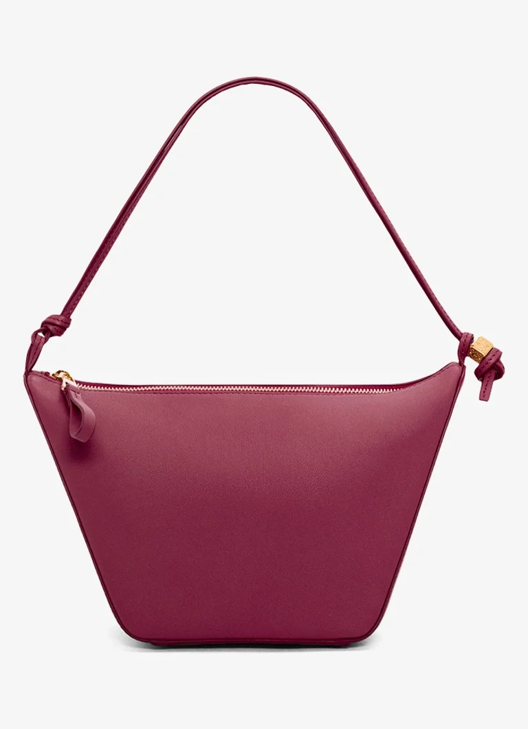 LOEWE Hammock Hobo skulderveske laget av kalveskinn