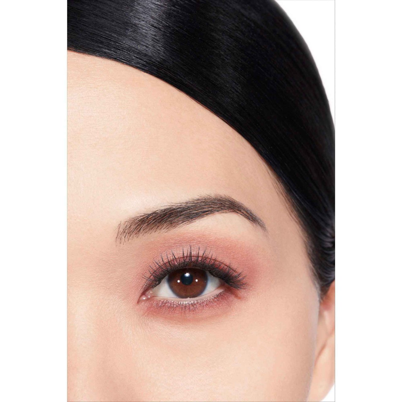 CHANEL OMBRE ESSENTIELLE VIELSEITIGER UND LANGANHALTENDER LIDSCHATTEN