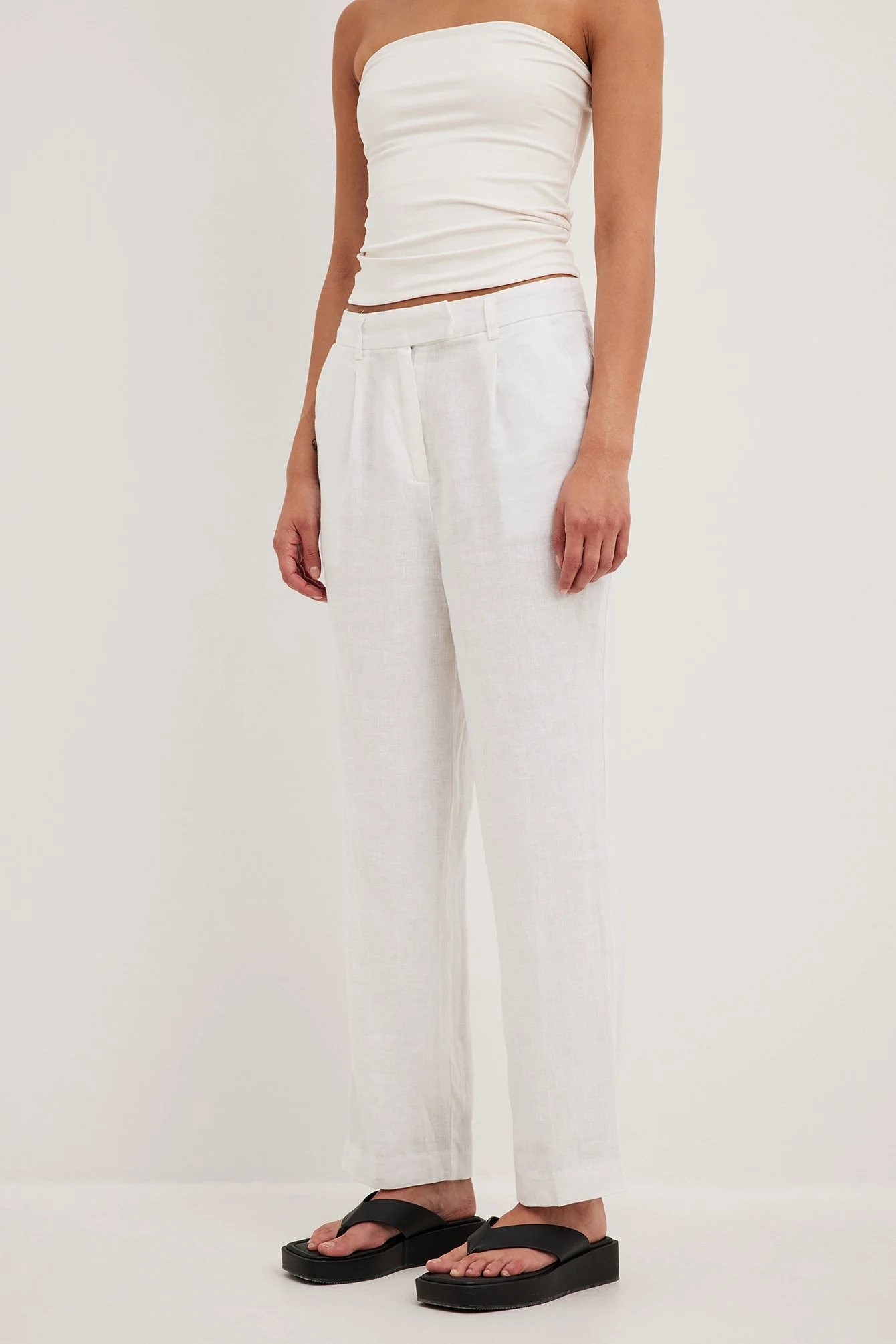 Kurze Leinenhose