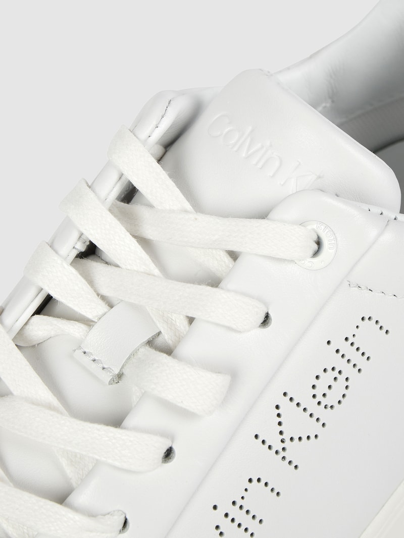 Sneaker aus Leder in weiß